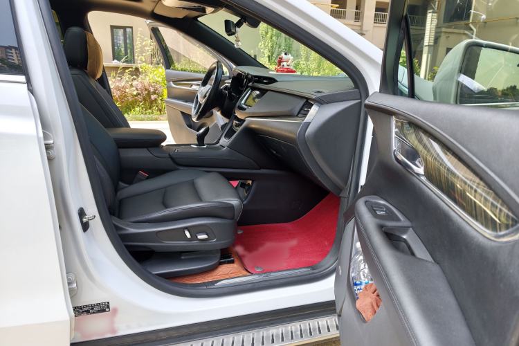 Used Cadillac XT5 2018 28E Four-Wheel Drive Tech Version Right Front Seat