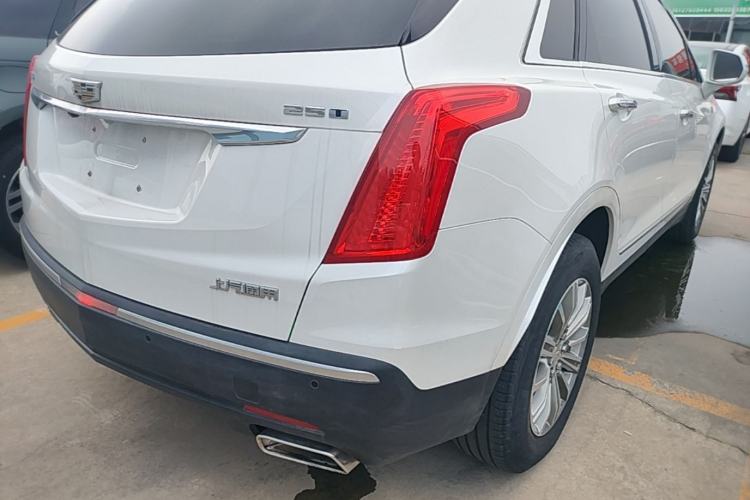 Used Cadillac XT5 2018 25T Luxury Model Right Rear Taillight