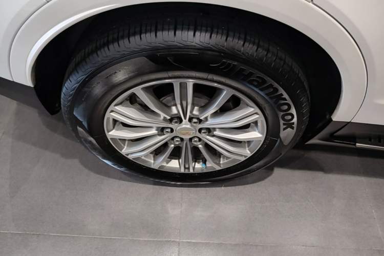 Used Cadillac XT5 2018 25T Luxury Model Right Rear Wheel Hub