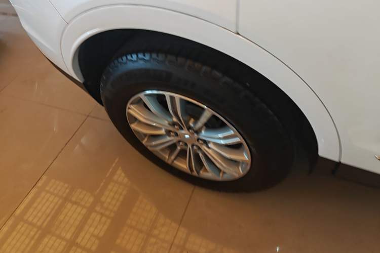 Used Cadillac XT5 2018 25T Luxury Model Right Rear Wheel Hub