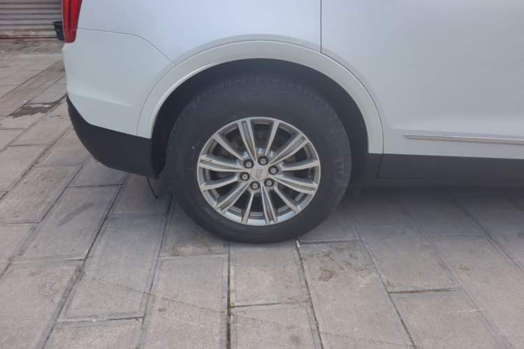 Used Cadillac XT5 2018 25T Luxury Model Right Rear Wheel Hub