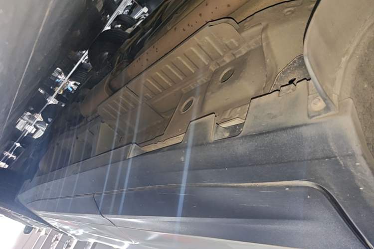 Used Cadillac XT5 2018 28E Four-Wheel Drive Tech Version Right Side Sill