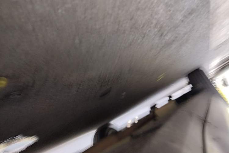 Used Cadillac XT5 2018 25T Tech Model Right Side Sill