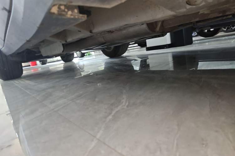 Used Cadillac XT5 2018 28E Four-Wheel Drive Tech Version Right Side Sill