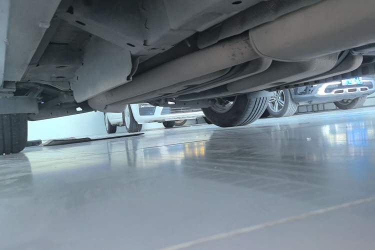 Used Cadillac XT5 2018 25T Luxury Model Right Side Sill