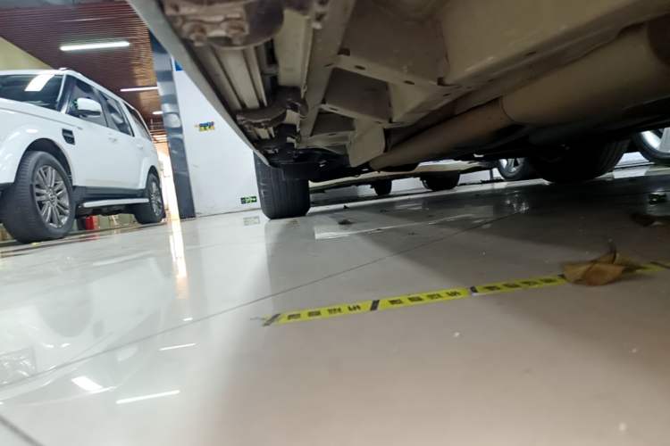 Used Cadillac XT5 2018 28T Four-Wheel Drive Luxury Model Right Side Sill