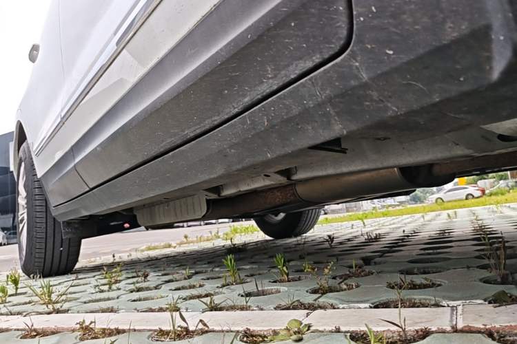 Used Cadillac XT5 2018 25T Luxury Model Right Side Sill