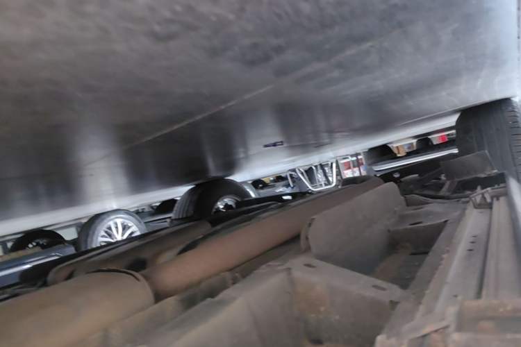 Used Cadillac XT5 2018 28T Four-Wheel Drive Luxury Model Right Side Sill