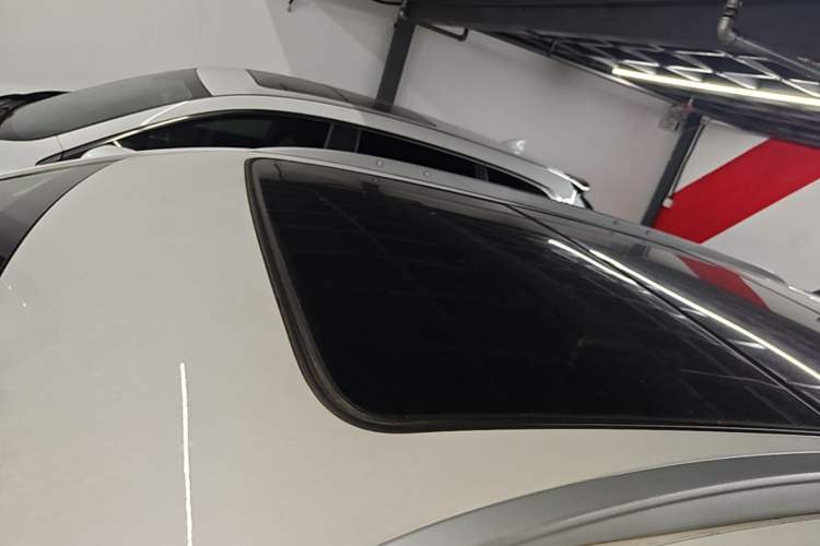 Used Cadillac XT5 2018 28E Four-Wheel Drive Tech Version Roof