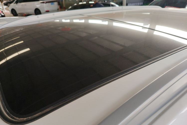 Used Cadillac XT5 2018 25T Luxury Model Roof
