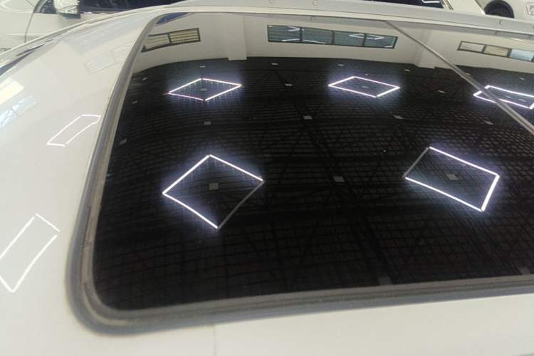 Used Cadillac XT5 2018 25T Luxury Model Roof