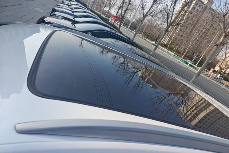 Used Cadillac XT5 2018 25T Luxury Model Roof