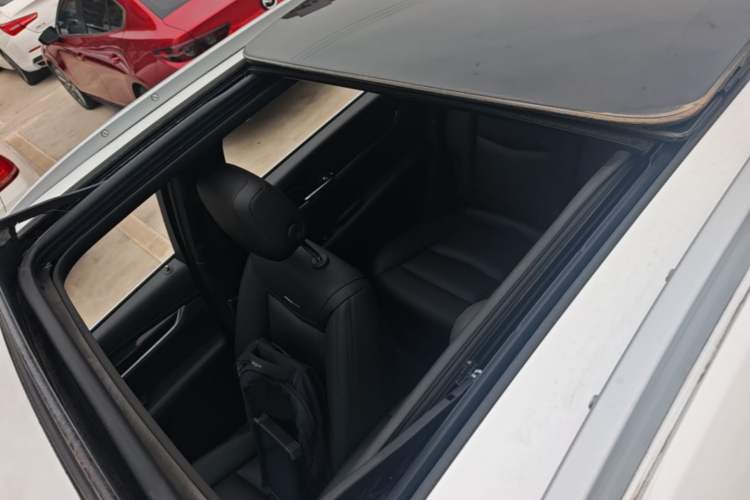 Used Cadillac XT5 2018 28E Four-Wheel Drive Tech Version Roof