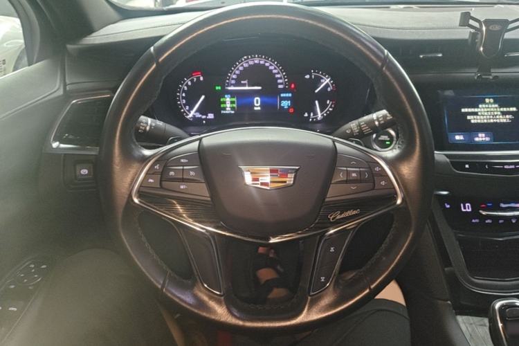 Used Cadillac XT5 2018 28E Four-Wheel Drive Tech Version Steering Wheel