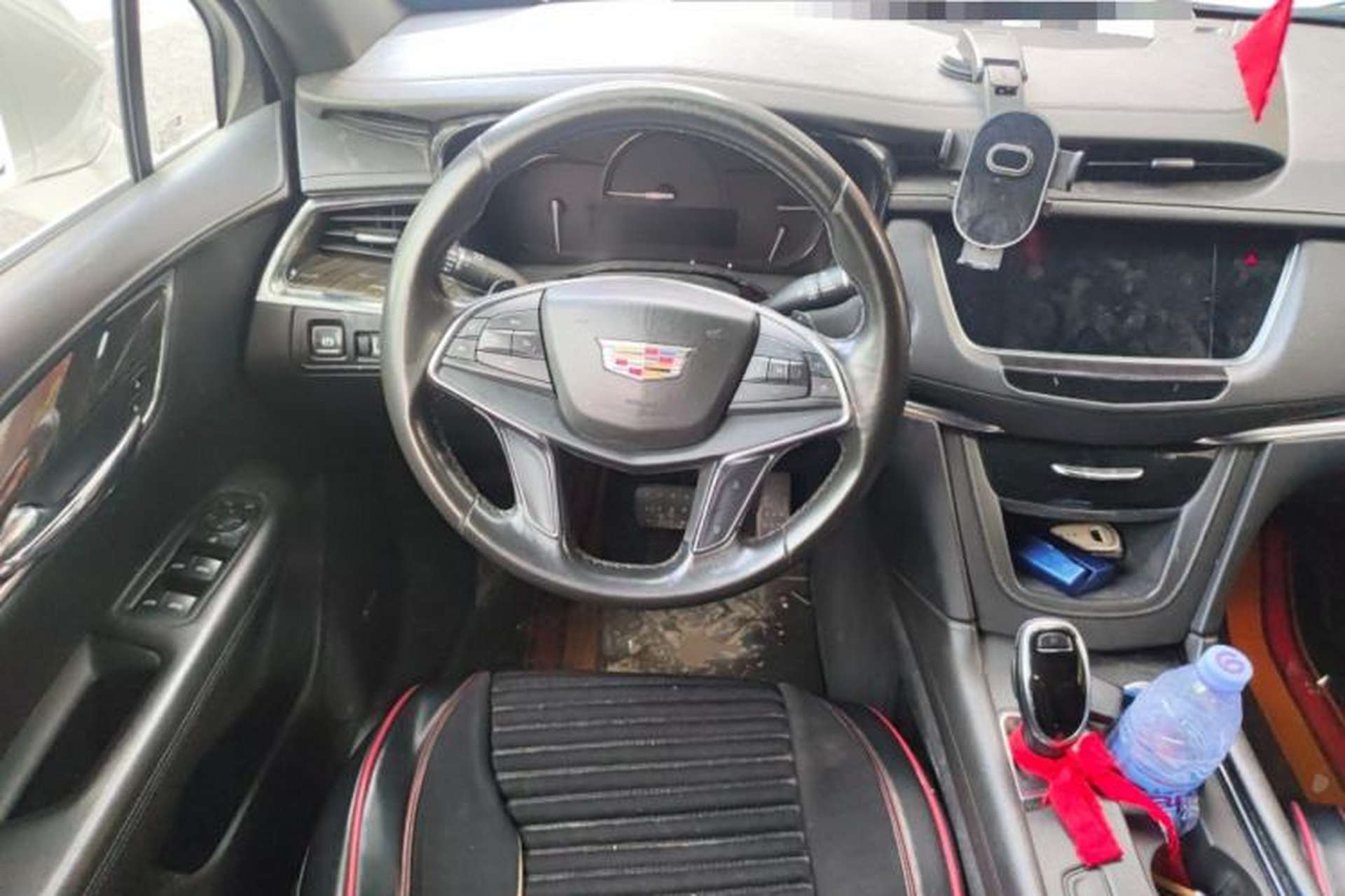 Used Cadillac XT5 2018 25T Tech Model Steering Wheel
