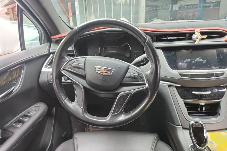 Used Cadillac XT5 2018 28E Four-Wheel Drive Tech Version Steering Wheel