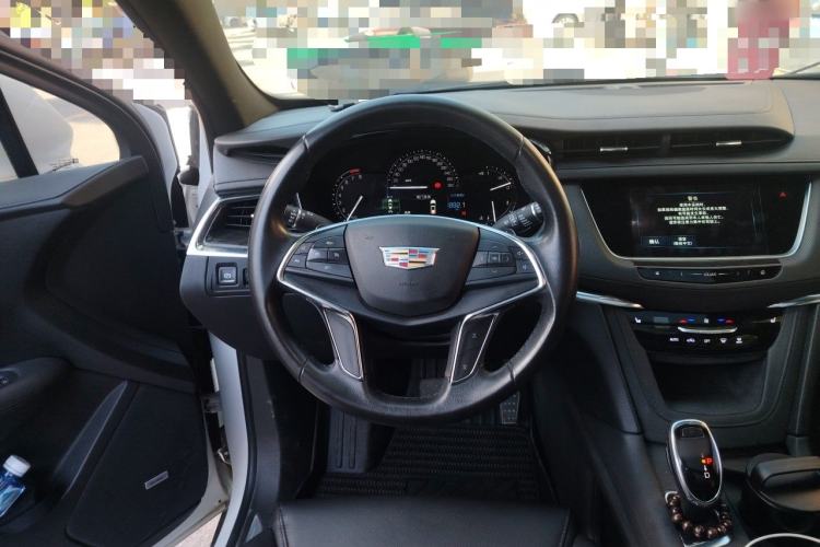 Used Cadillac XT5 2018 28E Four-Wheel Drive Tech Version Steering Wheel