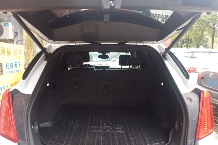Used Cadillac XT5 2018 25T Tech Model Trunk