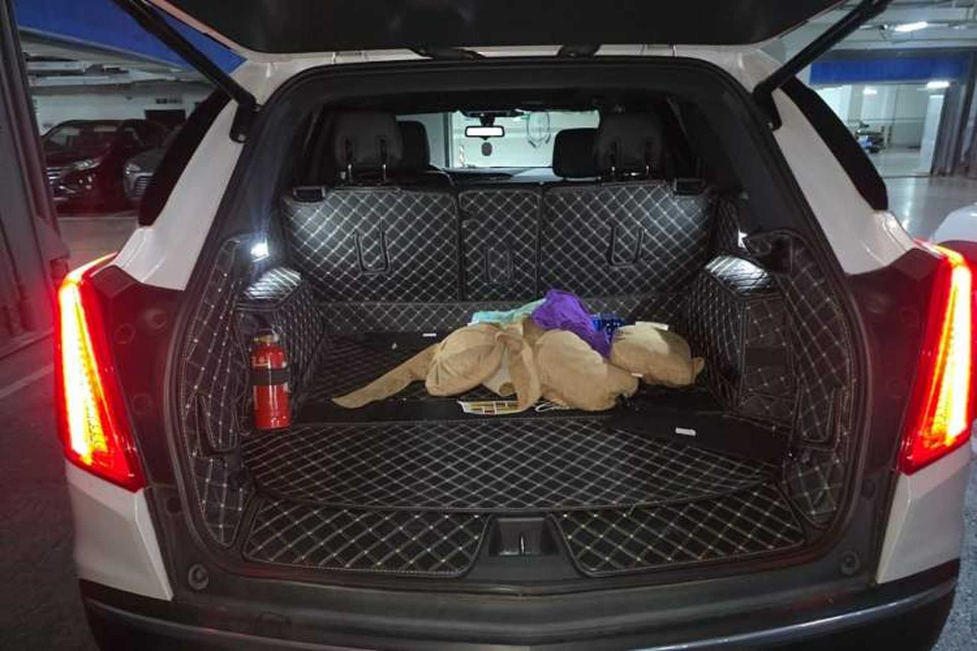 Used Cadillac XT5 2018 28E Four-Wheel Drive Tech Version Trunk