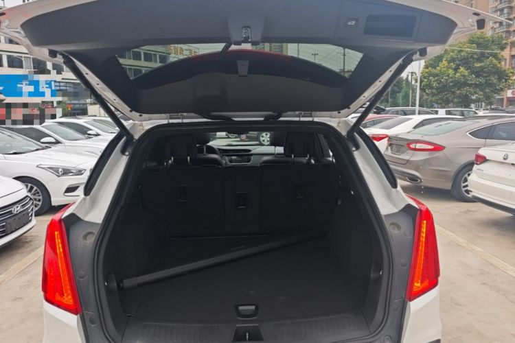 Used Cadillac XT5 2018 28E Four-Wheel Drive Tech Version Trunk