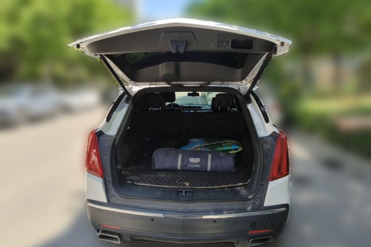Used Cadillac XT5 2018 28E Four-Wheel Drive Tech Version Trunk