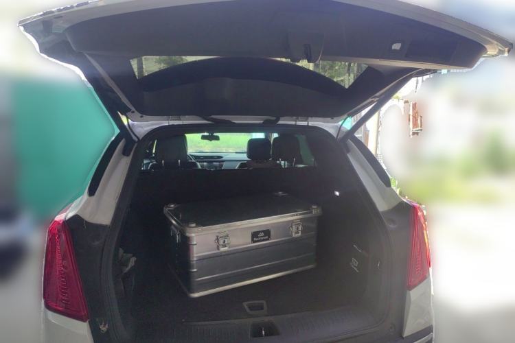 Used Cadillac XT5 2018 28E Four-Wheel Drive Tech Version Trunk