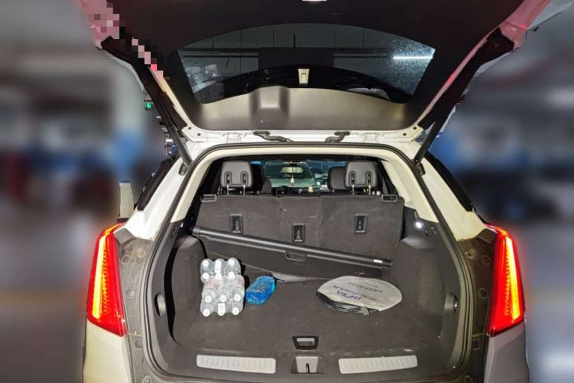 Used Cadillac XT5 2018 25T Luxury Model Trunk