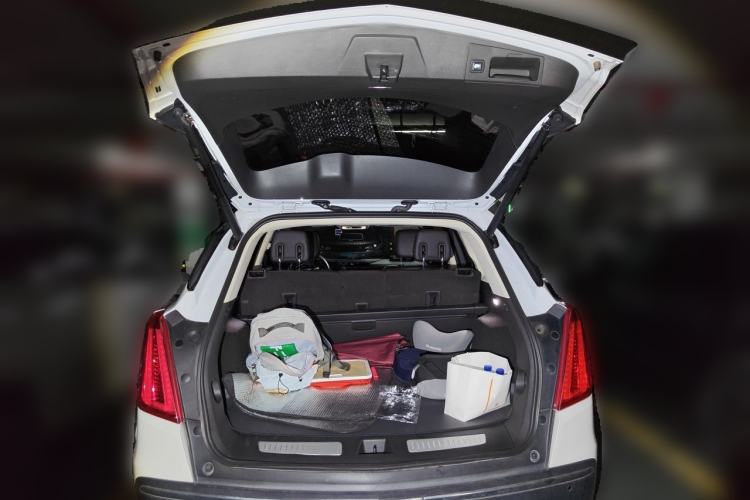 Used Cadillac XT5 2018 28T Four-Wheel Drive Luxury Model Trunk