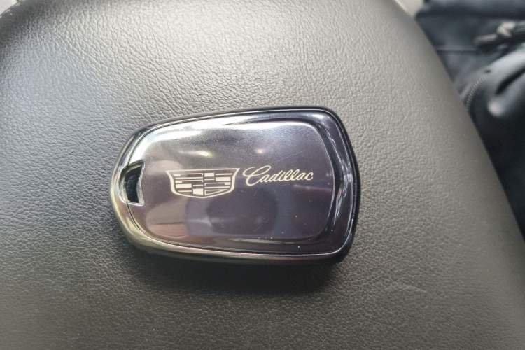 Used Cadillac XT5 2018 25T Luxury Model Vehicle Key