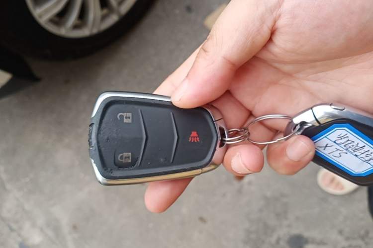 Used Cadillac XT5 2018 25T Tech Model Vehicle Key