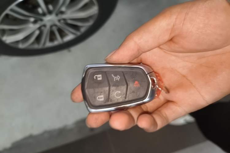 Used Cadillac XT5 2018 25T Luxury Model Vehicle Key