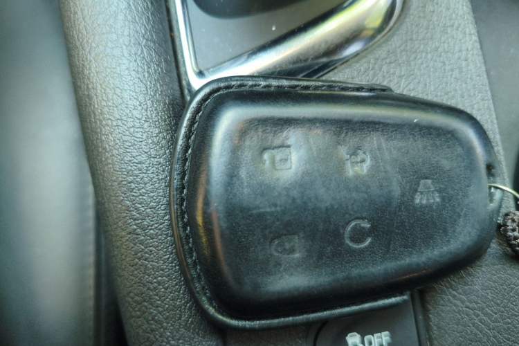 Used Cadillac XT5 2018 28T Four-Wheel Drive Luxury Model Vehicle Key