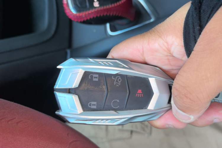 Used Cadillac XT5 2018 25T Luxury Model Vehicle Key