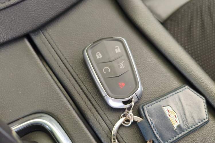 Used Cadillac XT5 2018 28T Four-Wheel Drive Luxury Model Vehicle Key