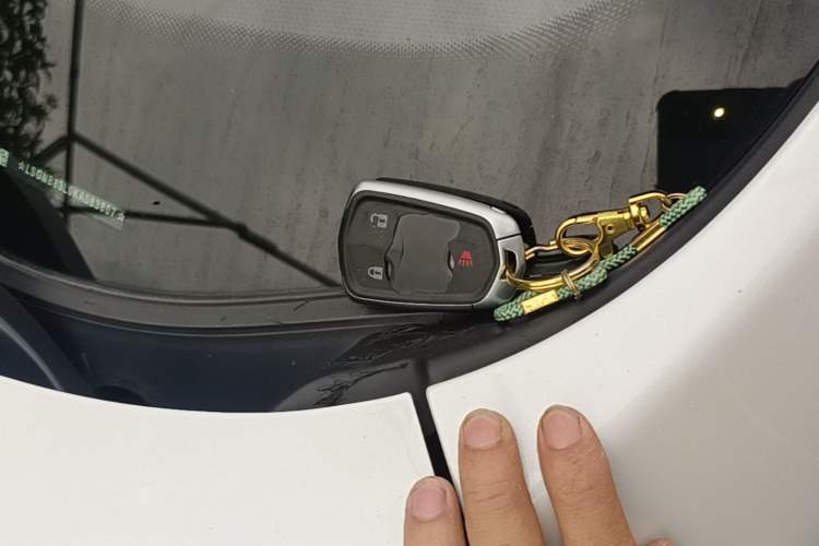 Used Cadillac XT5 2018 25T Tech Model Vehicle Key