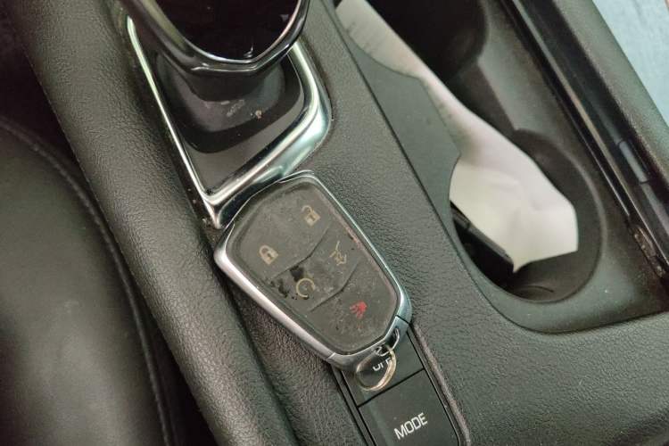 Used Cadillac XT5 2018 25T Luxury Model Vehicle Key