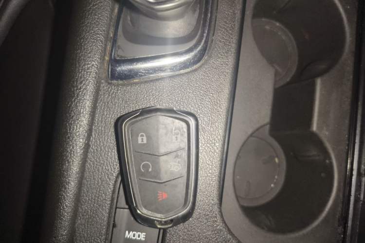 Used Cadillac XT5 2018 25T Luxury Model Vehicle Key