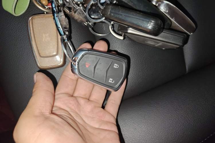 Used Cadillac XT5 2018 28E Four-Wheel Drive Tech Version Vehicle Key