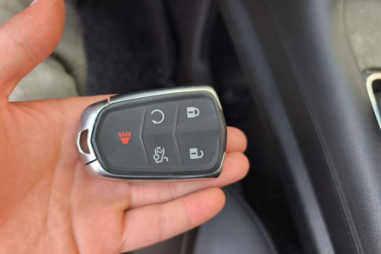 Used Cadillac XT5 2018 25T Luxury Model Vehicle Key