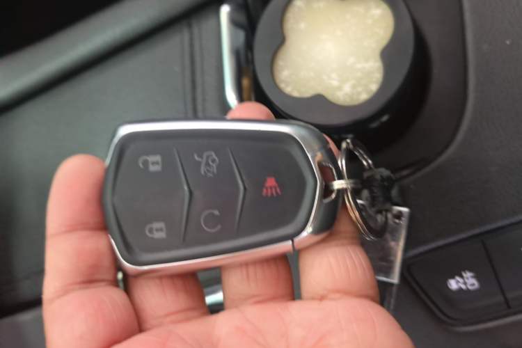 Used Cadillac XT5 2018 25T Luxury Model Vehicle Key