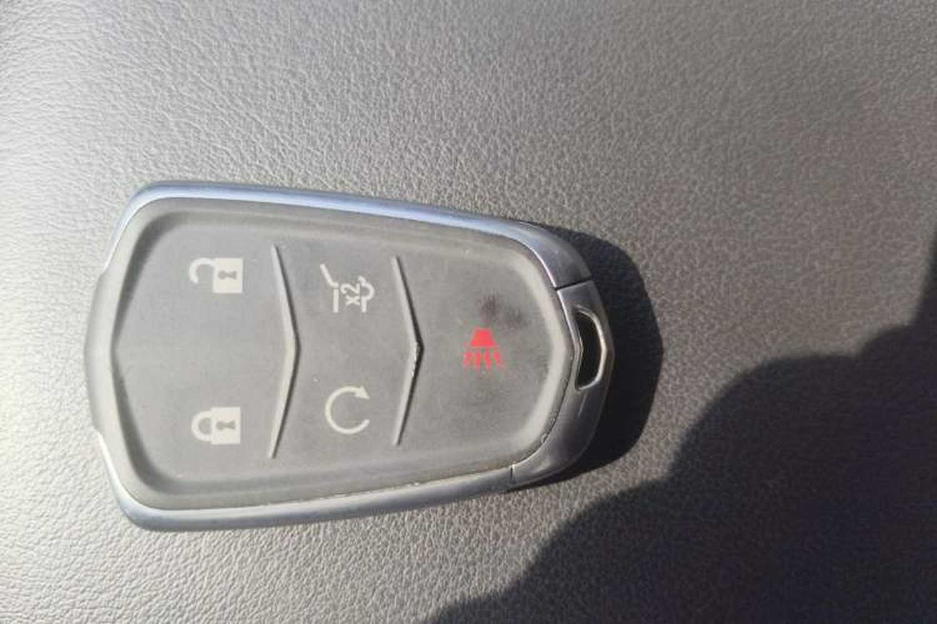Used Cadillac XT5 2018 25T Luxury Model Vehicle Key