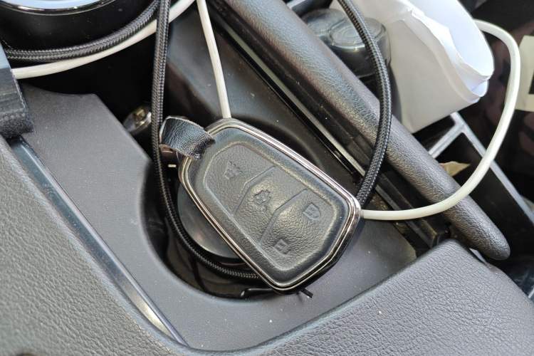 Used Cadillac XT5 2018 25T Tech Model Vehicle Key