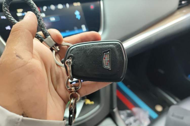 Used Cadillac XT5 2018 28E Four-Wheel Drive Tech Version Vehicle Key