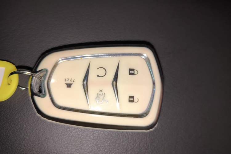 Used Cadillac XT5 2018 28T Four-Wheel Drive Luxury Model Vehicle Key