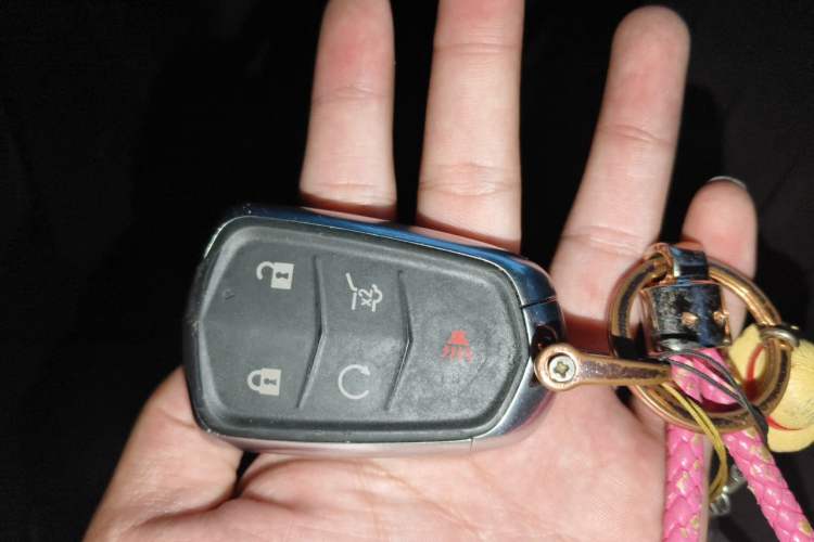 Used Cadillac XT5 2018 25T Luxury Model Vehicle Key