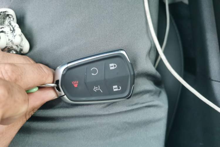 Used Cadillac XT5 2018 28T Four-Wheel Drive Luxury Model Vehicle Key