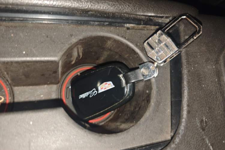 Used Cadillac XT5 2018 25T Luxury Model Vehicle Key