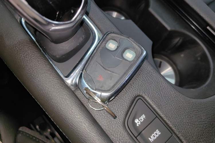Used Cadillac XT5 2018 28E Four-Wheel Drive Tech Version Vehicle Key