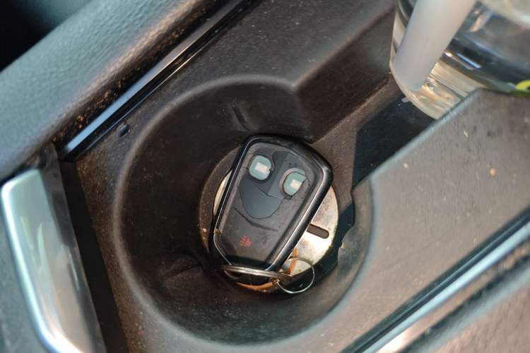 Used Cadillac XT5 2018 28E Four-Wheel Drive Tech Version Vehicle Key