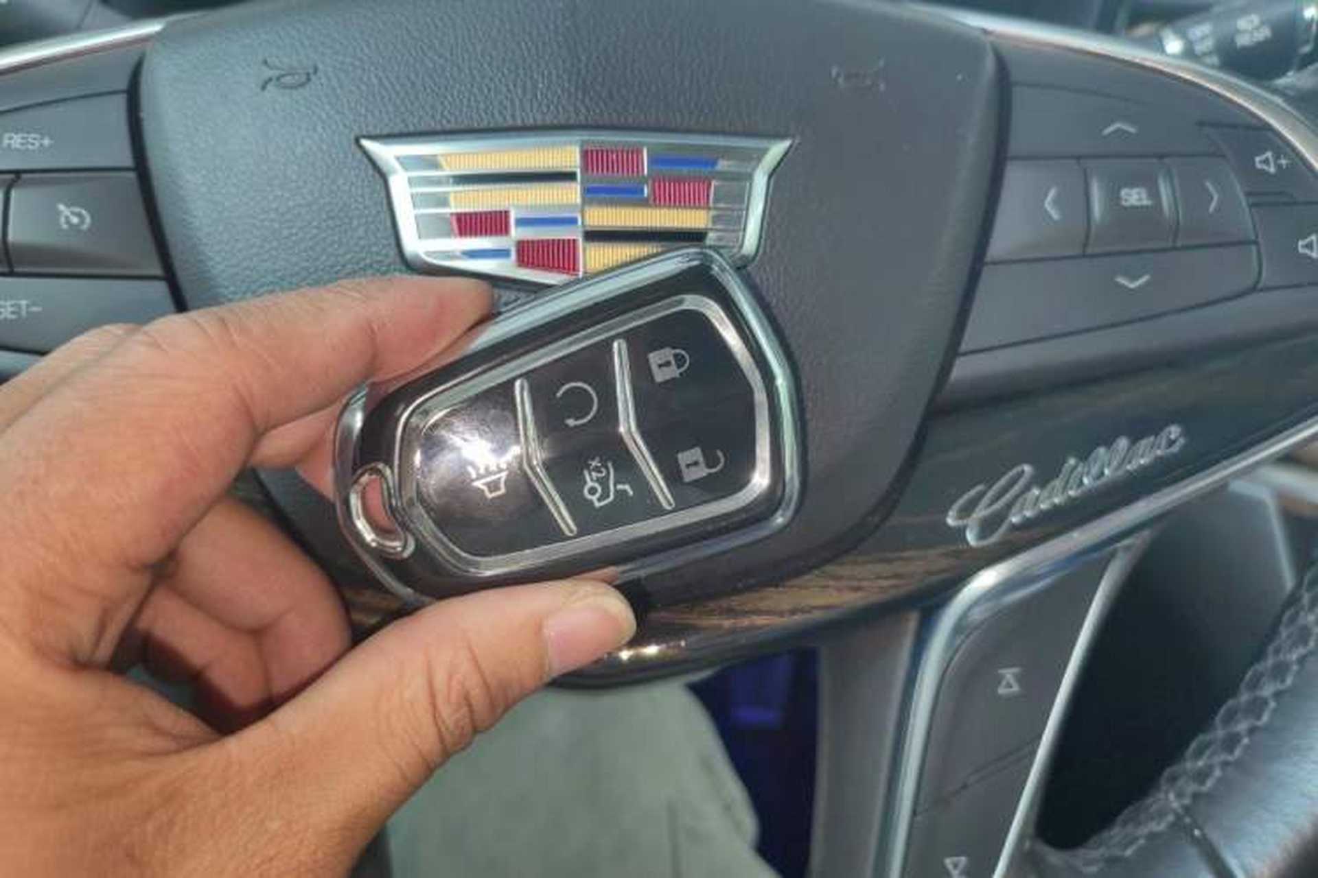 Used Cadillac XT5 2018 25T Luxury Model Vehicle Key